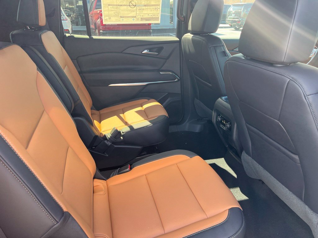 New 2027 Chevrolet Traverse Z71 w/ Driver Confidence Package AWD/4WD image 30