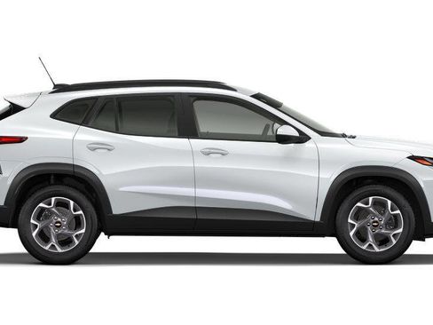 New 2026 Chevrolet Trax LT w/ Driver Confidence Package image 25