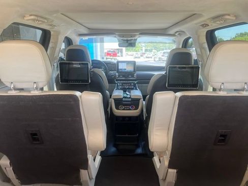 Used 2021 Lincoln Navigator Black Label AWD/4WD image 11