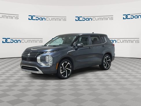 Used 2024 Mitsubishi Outlander SE FWD image 4
