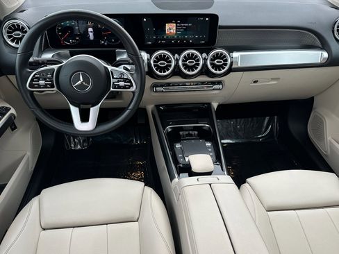 Certified 2021 Mercedes-Benz GLB 250 4MATIC image 13