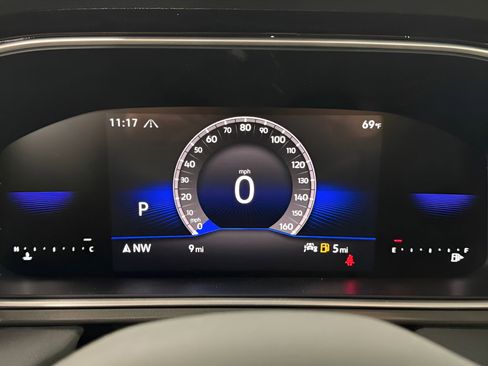 New 2025 Volkswagen Taos SE image 14