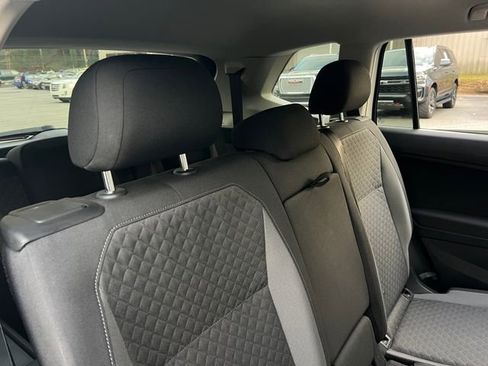 Used 2019 Volkswagen Tiguan S image 30