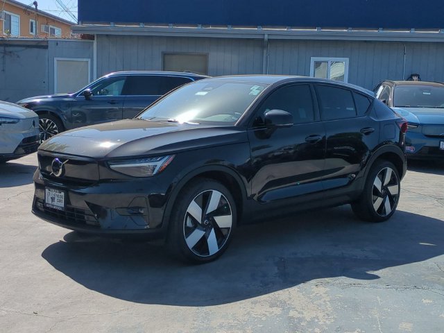 Certified 2023 Volvo C40 P8 Recharge Ultimate w/ Protection Package Premier AWD/4WD image 7