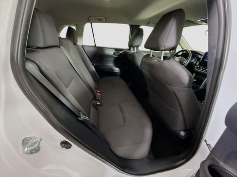 Used 2024 Toyota Corolla Cross LE FWD image 27