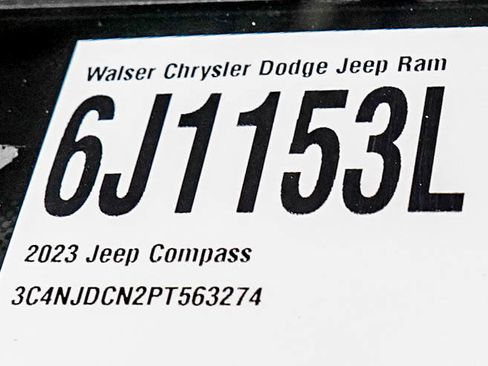 Used 2023 Jeep Compass Limited AWD/4WD image 30