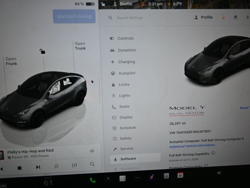 Used 2024 Tesla Model Y Performance AWD/4WD image 14
