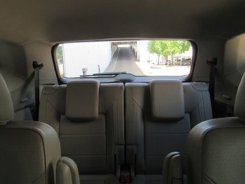 Used 2022 Volkswagen Atlas SE w/ Panoramic Sunroof Package image 34