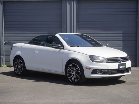 Used 2013 Volkswagen Eos FWD image 9