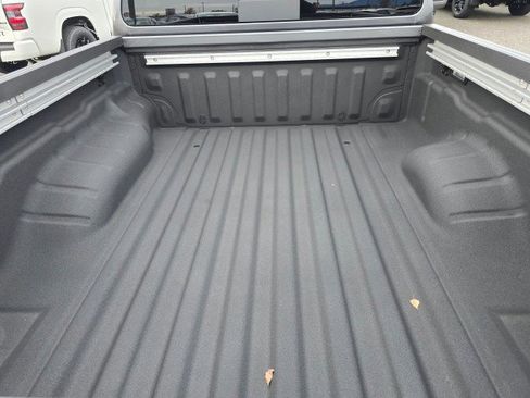 New 2026 Nissan Frontier SV w/ SV Convenience Package image 16