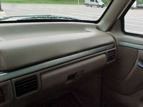 Used 1994 Ford F150 XL RWD image 19