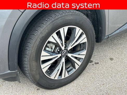 Used 2023 Nissan Rogue SV FWD image 10