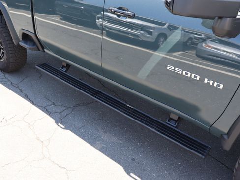Used 2026 Chevrolet Silverado 2500 ZR2 AWD/4WD image 14