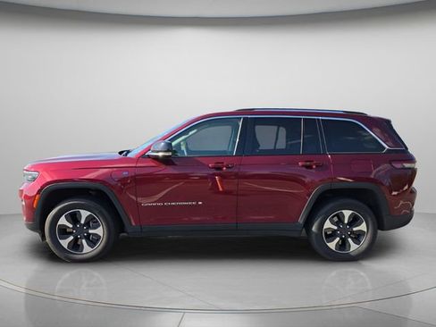 Used 2024 Jeep Grand Cherokee Limited 4xe AWD/4WD image 3