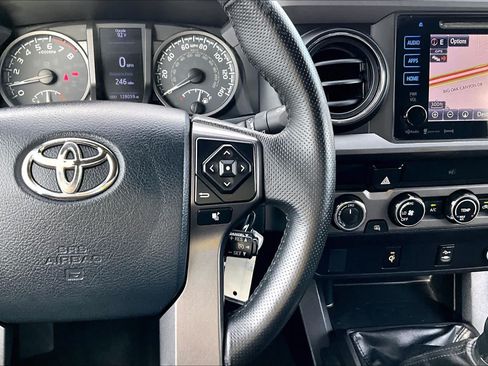 Used 2017 Toyota Tacoma TRD Off-Road w/ Tow Package AWD/4WD image 23