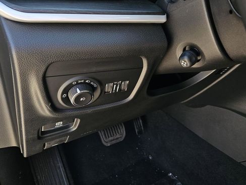 New 2026 Jeep Grand Cherokee Limited RWD image 18