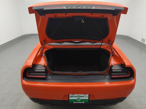 Used 2021 Dodge Challenger SXT w/ Driver Convenience Group RWD image 29