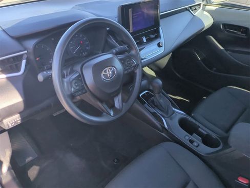 Used 2025 Toyota Corolla LE image 10