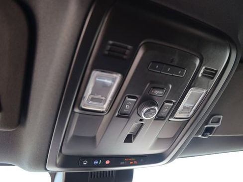 Certified 2024 Chevrolet Tahoe High Country AWD/4WD image 25