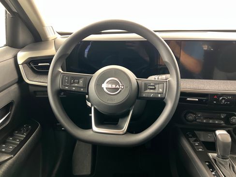 New 2026 Nissan Kicks SV w/ SV Premium Package FWD image 12