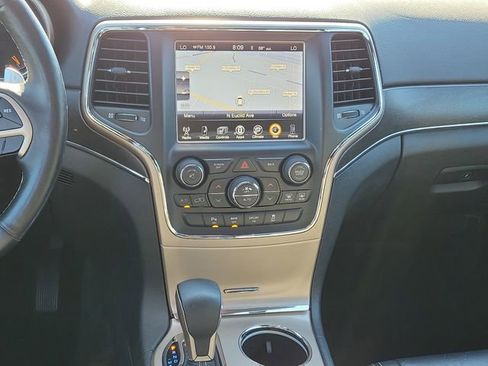 Used 2017 Jeep Grand Cherokee Limited w/ Trailer Tow Group IV AWD/4WD image 27