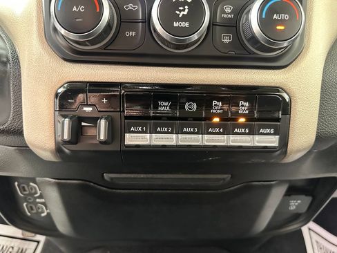 Used 2020 RAM 2500 Laramie AWD/4WD image 35