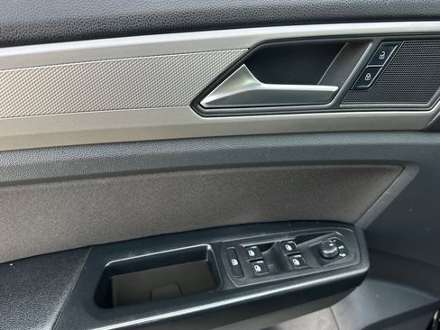 Certified 2020 Volkswagen Atlas Cross Sport S image 12