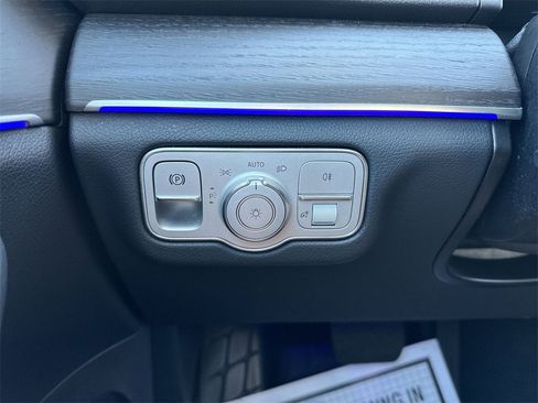 Used 2022 Mercedes-Benz GLE 350 4MATIC image 21