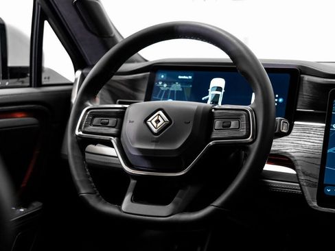 Used 2023 Rivian R1T Adventure image 19