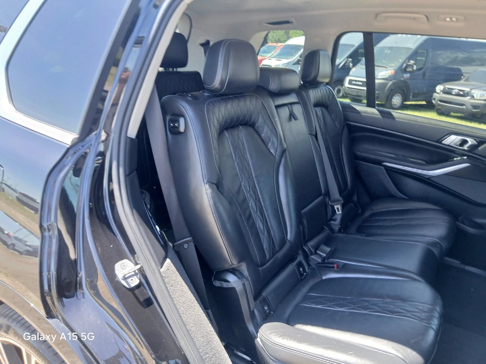 Used 2019 BMW X7 xDrive40i w/ Premium Package AWD/4WD image 17