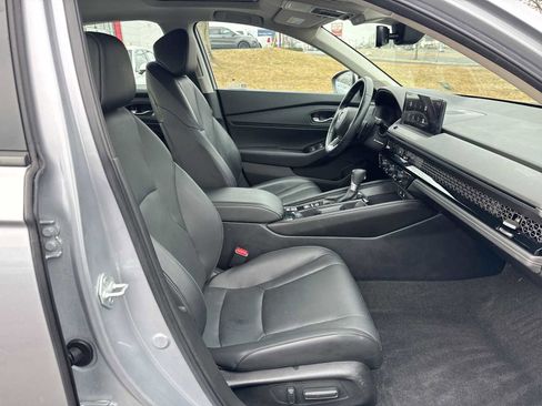 Used 2023 Honda Accord Touring image 15