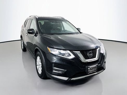 Used 2018 Nissan Rogue SV FWD image 1