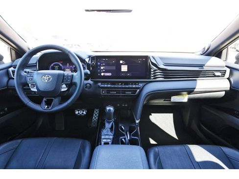 Used 2025 Toyota Camry XSE w/ Premium Package image 7