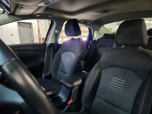 Used 2019 Kia Forte S w/ S Premium Package image 8