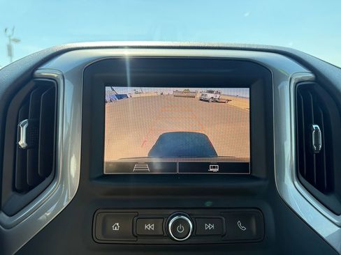 Certified 2022 Chevrolet Silverado 1500 Custom image 25