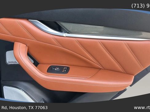 Used 2019 Maserati Levante S GranLusso AWD/4WD image 43