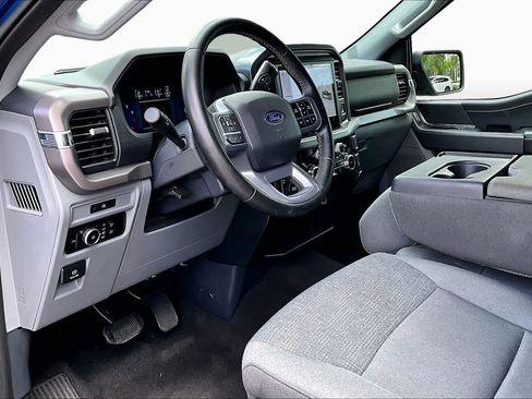 Used 2025 Ford F150 XLT w/ Equipment Group 301A Standard AWD/4WD image 17