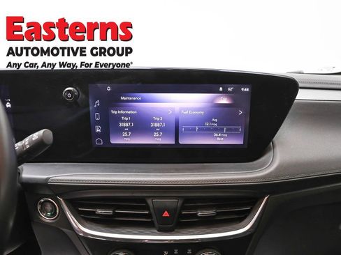 Used 2024 Buick Encore GX Preferred FWD image 11