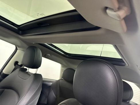 Used 2024 MINI Cooper SE image 12