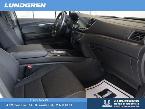 Used 2024 Honda Ridgeline Sport image 32