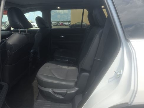 Used 2026 Toyota Grand Highlander FWD image 19