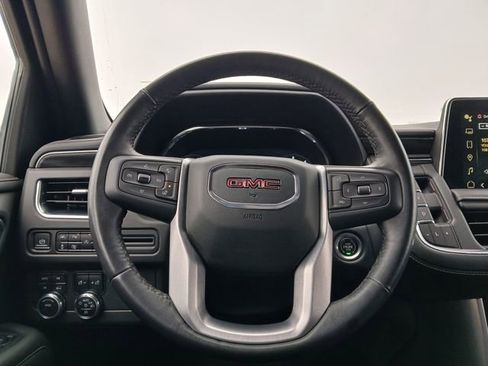 Certified 2022 GMC Yukon SLT w/ SLT Luxury Package AWD/4WD image 22