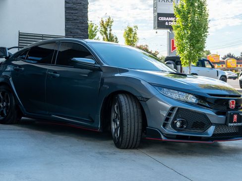 Used 2019 Honda Civic Type R image 3