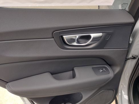 New 2026 Volvo XC60 B5 Plus w/ Climate Package image 20