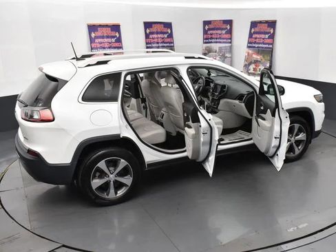 Used 2019 Jeep Cherokee Limited w/ Technology Group image 6