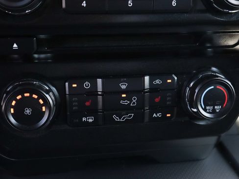 Used 2017 Ford F150 XLT w/ Equipment Group 302A Luxury AWD/4WD image 37