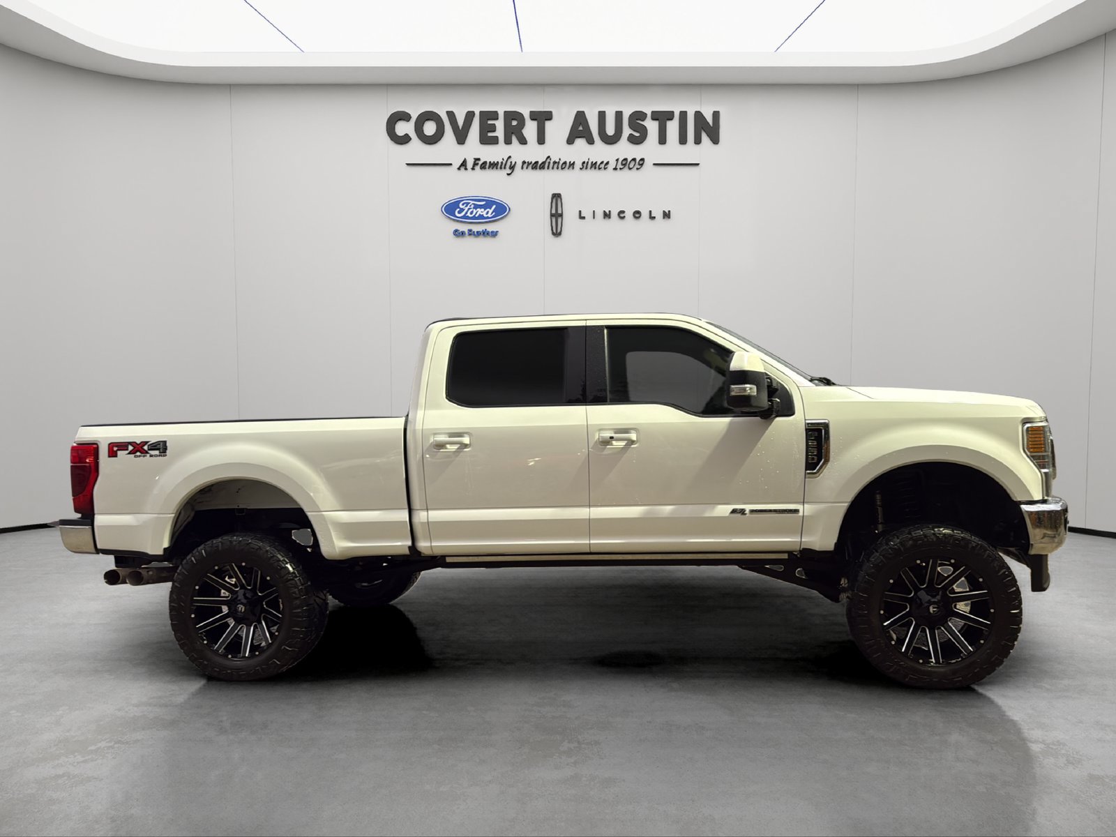 Used 2022 Ford F250 Lariat w/ Lariat Ultimate Package AWD/4WD image 6