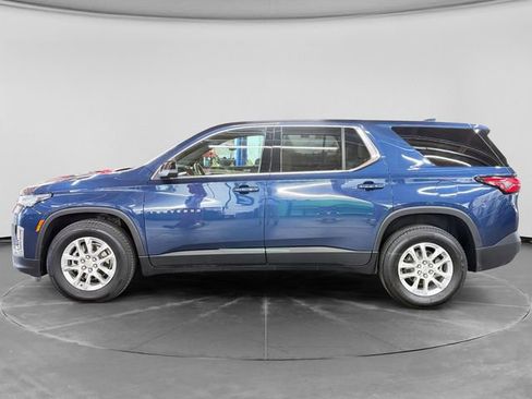 Used 2022 Chevrolet Traverse LS AWD/4WD image 6