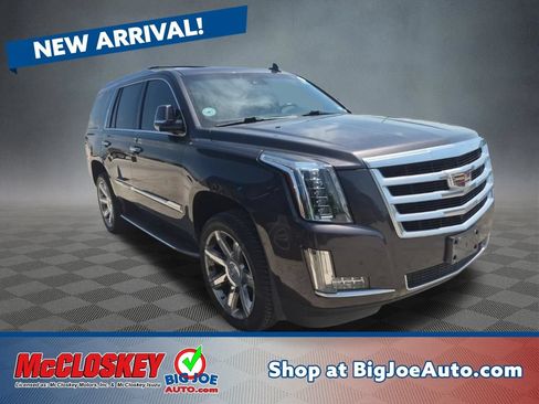 Used 2016 Cadillac Escalade Luxury AWD/4WD image 1
