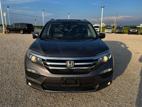 Used 2017 Honda Pilot Touring image 8